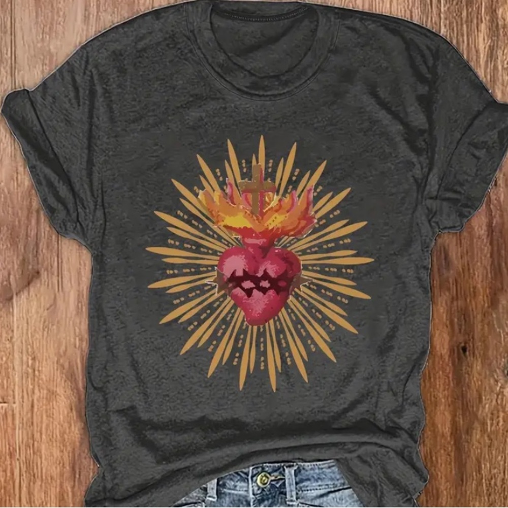 - Gray short sleeve Sacred Heart print shirt women size M Catholic Christian New